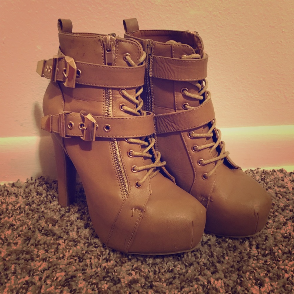 tan lace up booties